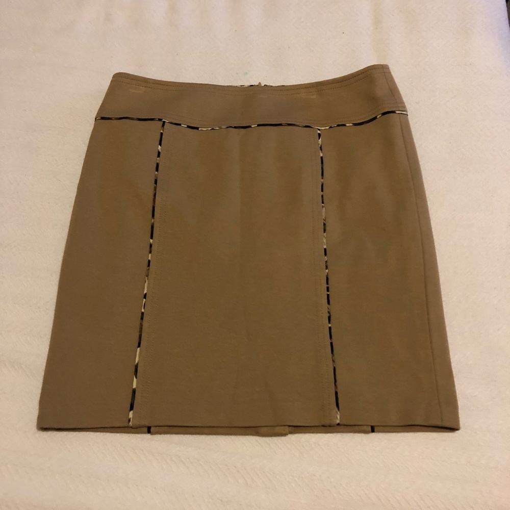 Cache mini skirt NWT Size 6
